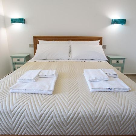 Central Station Apartments - Fanale Rentals Παλέρμο Δωμάτιο φωτογραφία