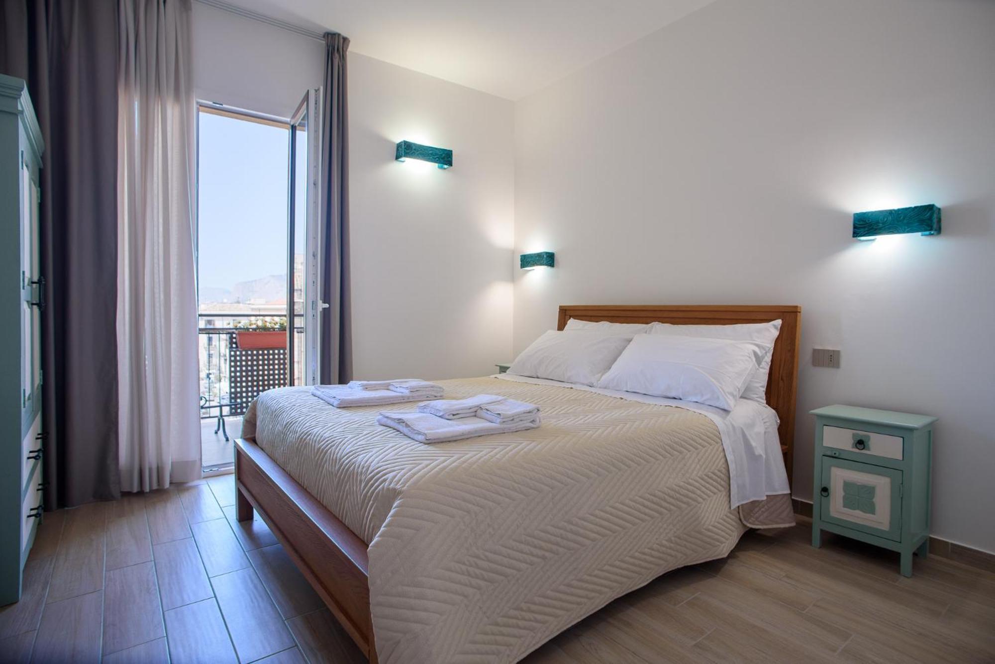 Central Station Apartments - Fanale Rentals Παλέρμο Δωμάτιο φωτογραφία